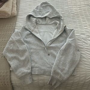 Lululemon xs/s xz scuba oversized half zip hoodie. Light grey. EUC.